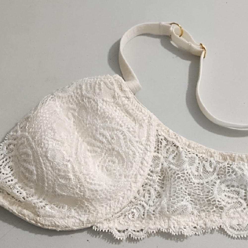 Victoria's Secret Cream Crochet Lace Bra 36B - Picture 5 of 14